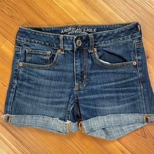 American Eagle Super Stretch Midi Denim Cuffed Rolled Hem Jean Shorts Size 6